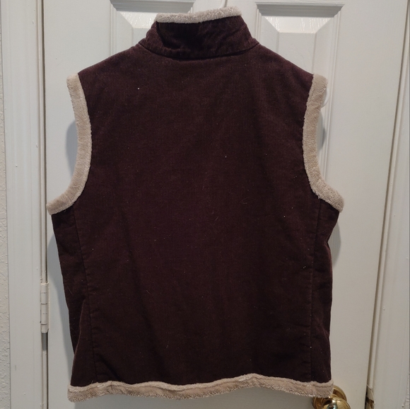 Vest - Picture 2 of 5